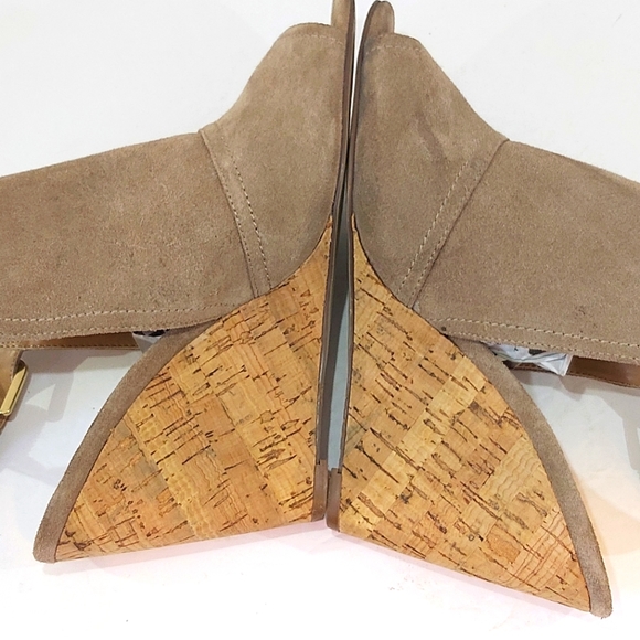 NINE WEST Women's Patono Faux Suede Wedge Sandals Nude Tan Size 8 - Picture 6 of 8